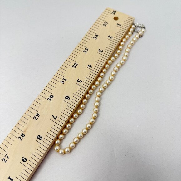 Vintage Faux Pearl Necklace Decorative Rhinestone Clasp Signed Retro Classic - Picture 7 of 11